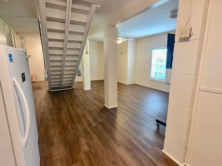 3518 Stockton Dr — Photo 37