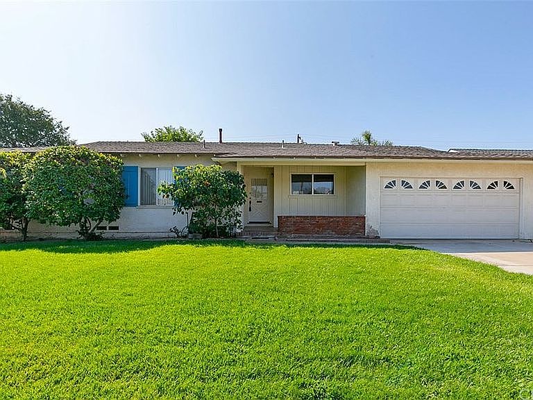 1st image of 2258 E Belmont Pl