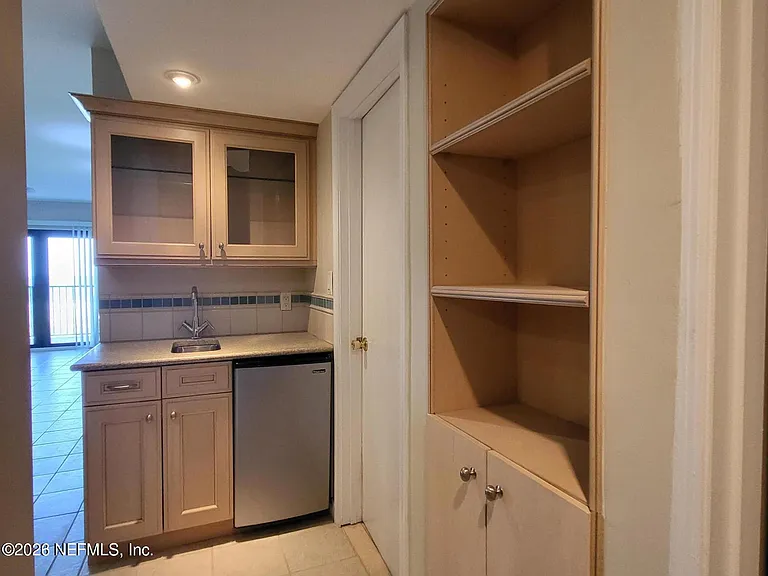 1901 1st St N #203 — Photo 9
