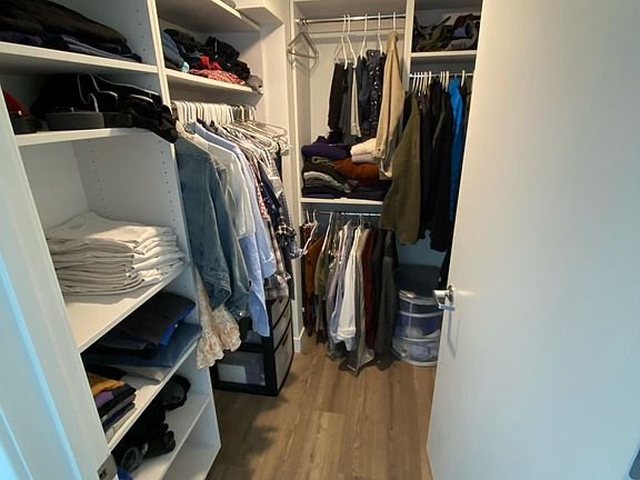 5th image of 1641 W Division St #301