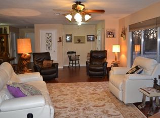 1121 W Stidham Dr, Tishomingo, OK 73460