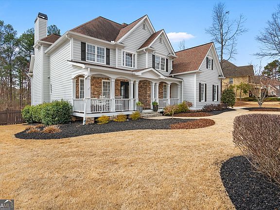 3rd image of 161 Oakwind Point