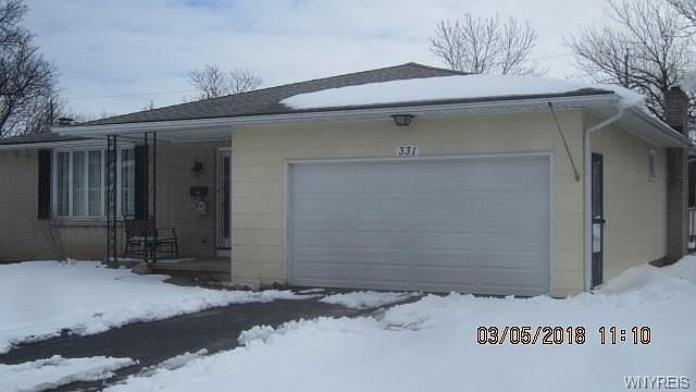 2nd image of 331 Sprucewood Ter