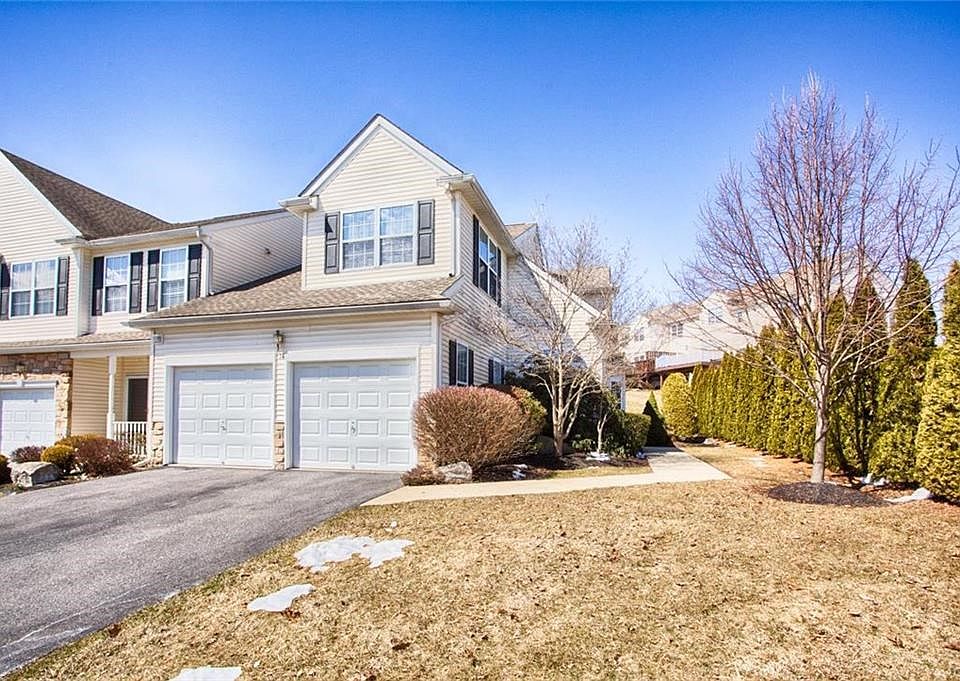 1st image of 14 Willow Dr