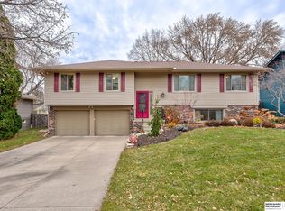 14612 Drexel St, Omaha, NE 68137