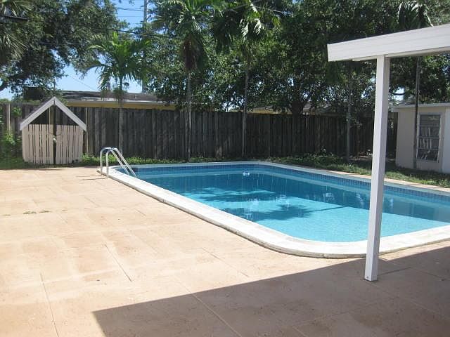 1st image of 5841 N Farragut Dr