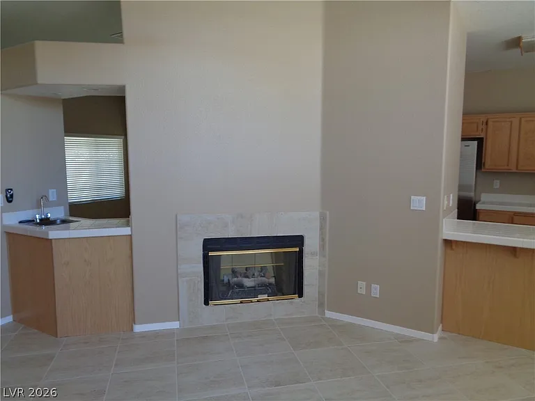 446 Nancy Dr — Photo 10