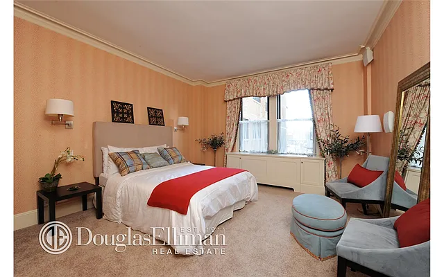 Sold by Douglas Elliman | media 16