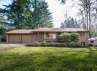 9449 SW 62nd Dr, Portland, OR 97219