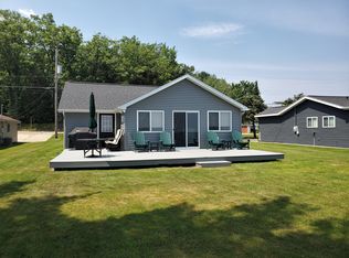 308 Iroquois Ave, Prudenville, MI 48651