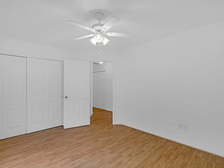 417 Belmont Cir — Photo 16