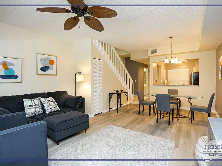 1044 Woodshire Ln #B203 — Photo 7