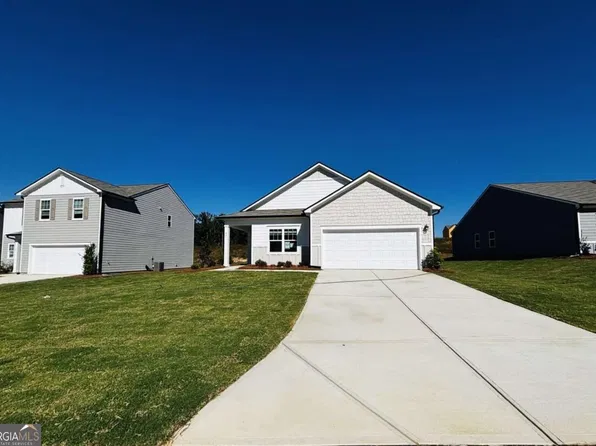 48 Crescent Dr, Carrollton, GA 30116