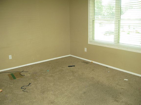 2nd image of 518 Maxwelton Dr