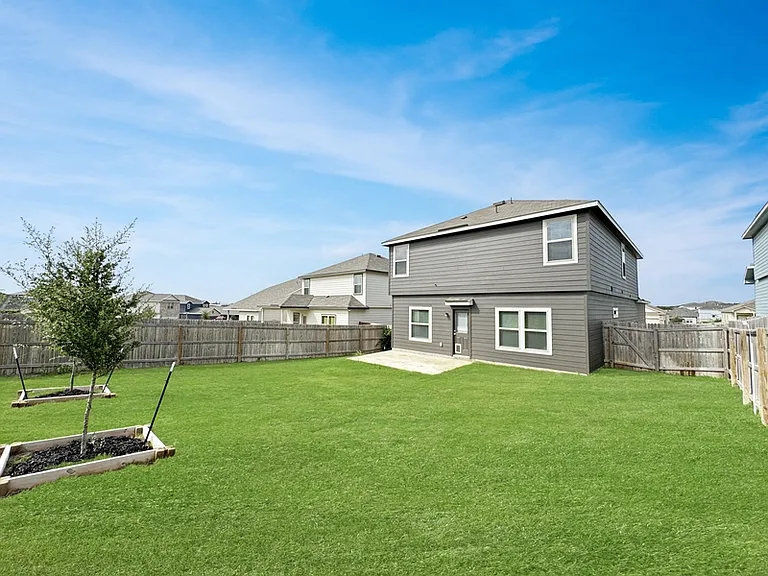 249 Antelope Valley — Photo 39