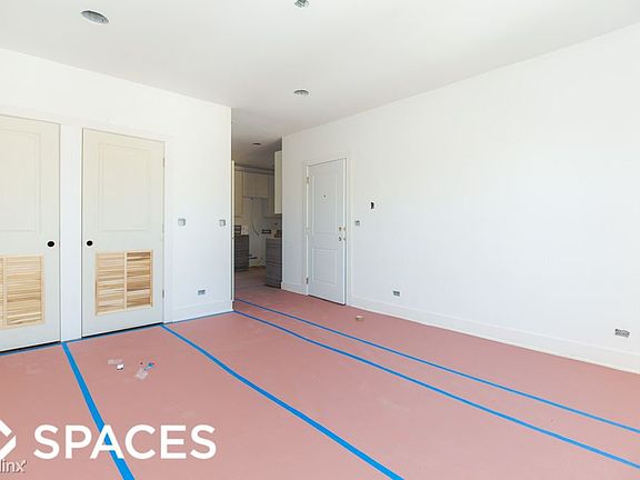 2nd image of 3915 N Janssen Ave #Unt2s