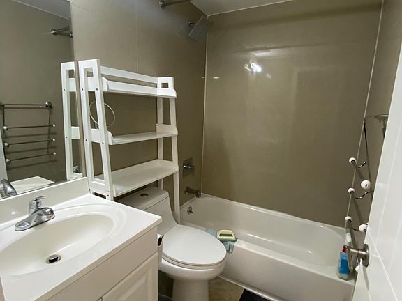 4th image of 2356 E 26th St #1