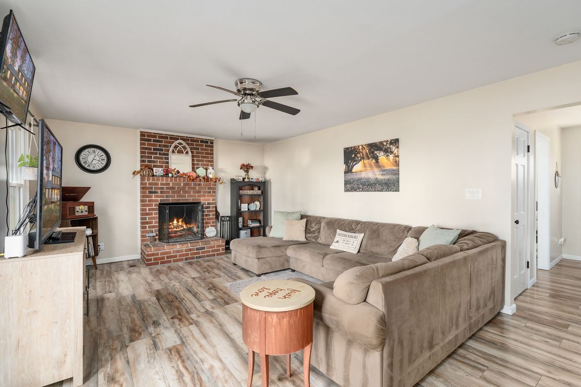 next background image