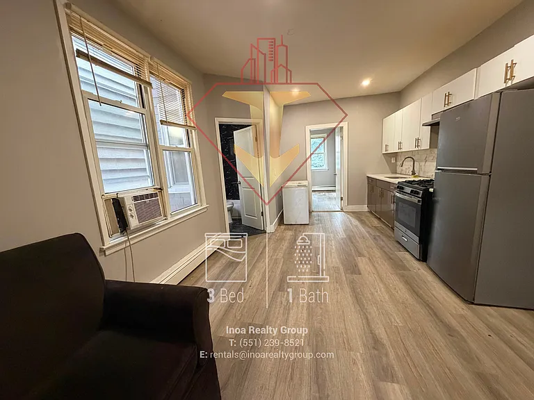 26 Andrew St #1L — Photo 9