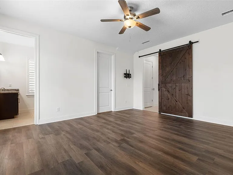 2703 Morning Light Ct — Photo 49