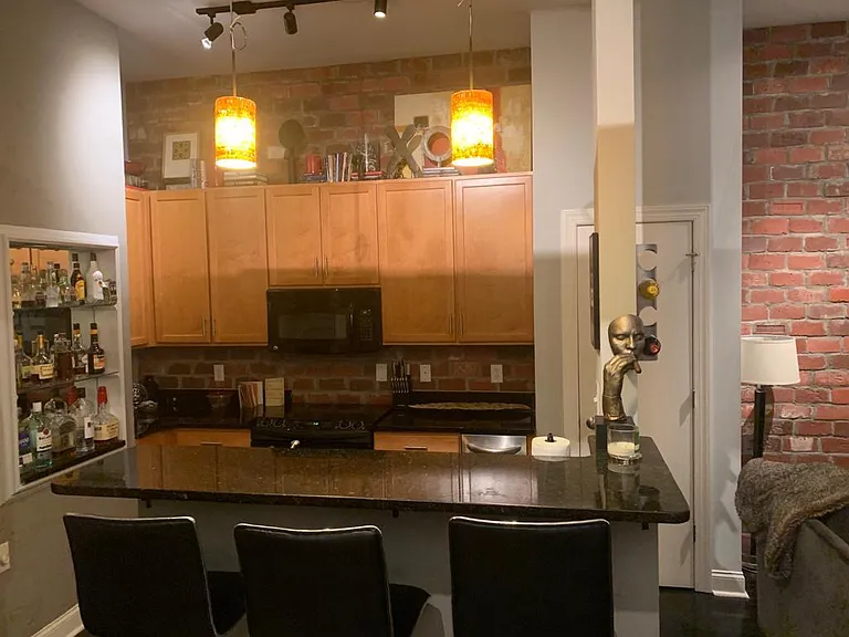 220 W Market St — Photo 2