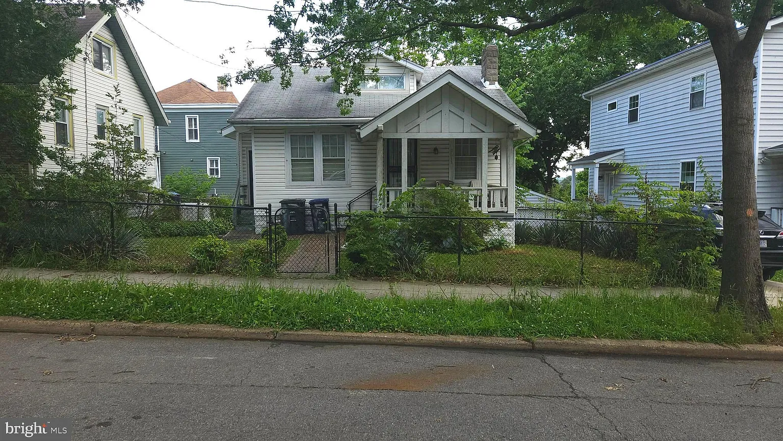 2613 22nd St NE photo 1