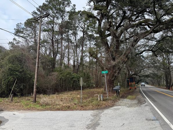 2040 River Rd, Johns Island, SC 29455