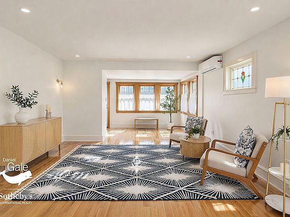 3rd image of 7045 Manse St