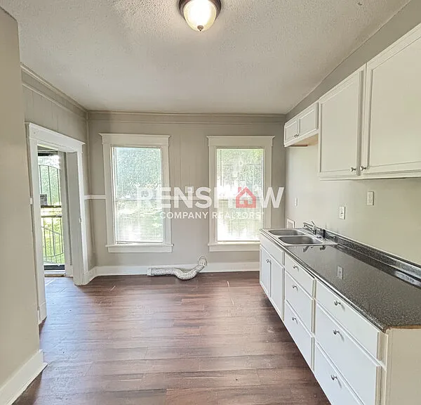 696 Decatur St — Photo 18