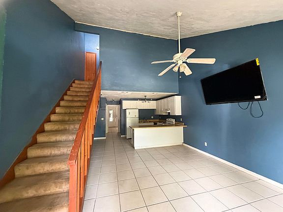 3rd image of 1266 High Rd