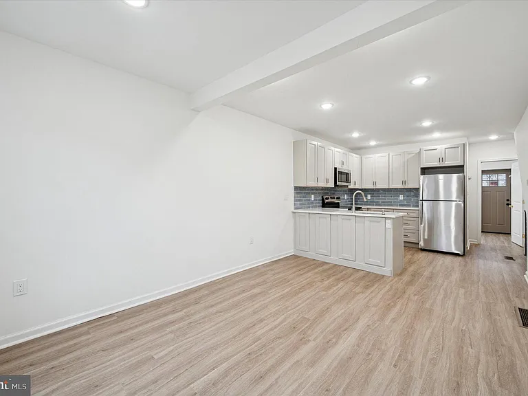 2553 S Dewey St #1 — Photo 1