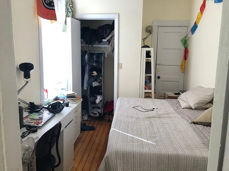 75 Joy St — Photo 3