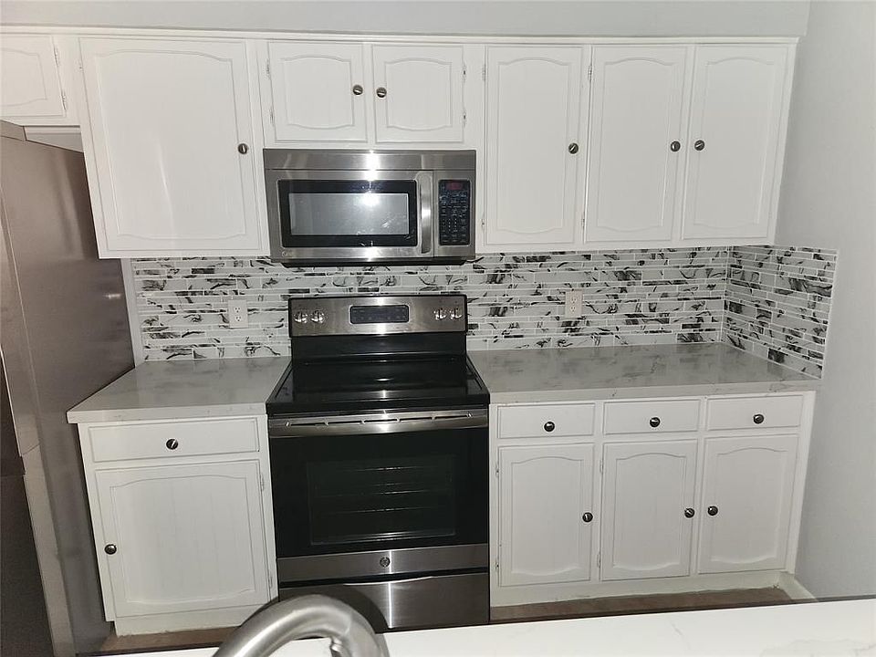 1st image of 13941 Hollowgreen Dr #4