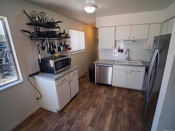 5th image of 20 Comstock Dr