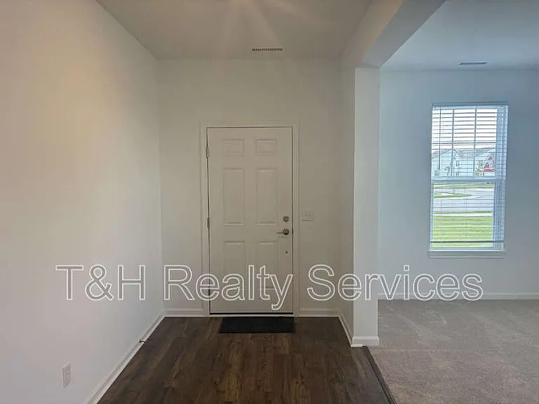 354 N Grand Oak Dr — Photo 6