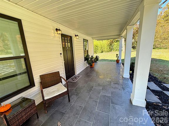 4th image of 979 Howard Gap Rd