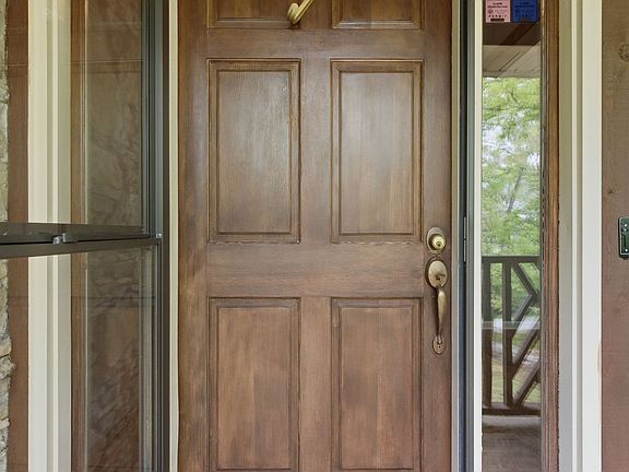 5th image of 2105 Alpine Dr