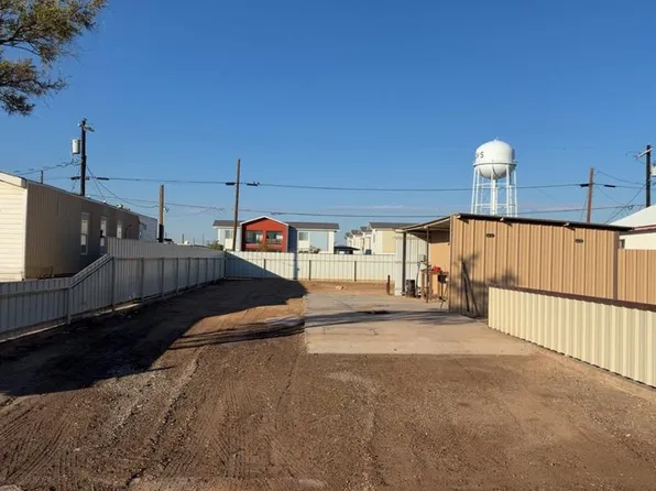 611 S Mesquite St, Pecos, TX 79772