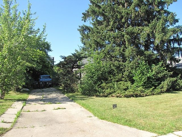 1st image of 4432 W Estes Ave