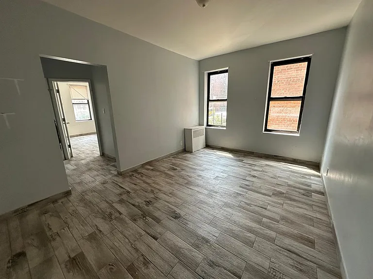 89-09 32nd Ave #J2 — Photo 1