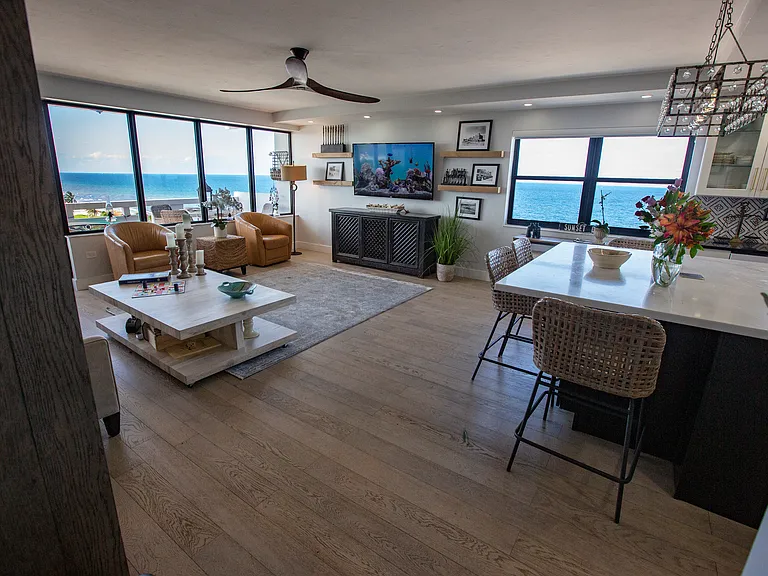 3111 N Ocean Dr — Photo 1