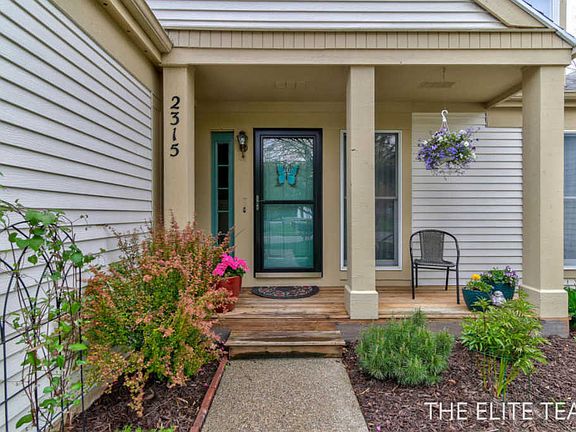 4th image of 2315 Edington Dr SE #105