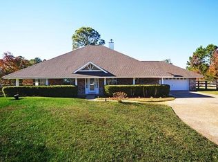 3304 Mills Bayou Dr, Milton, FL 32583