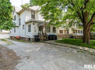 817 W Washington St, Bloomington, IL