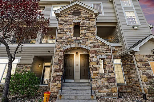 1509 S Florence Ct #214 Photo 1