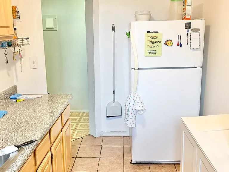 585 E 21st St #3J — Photo 7