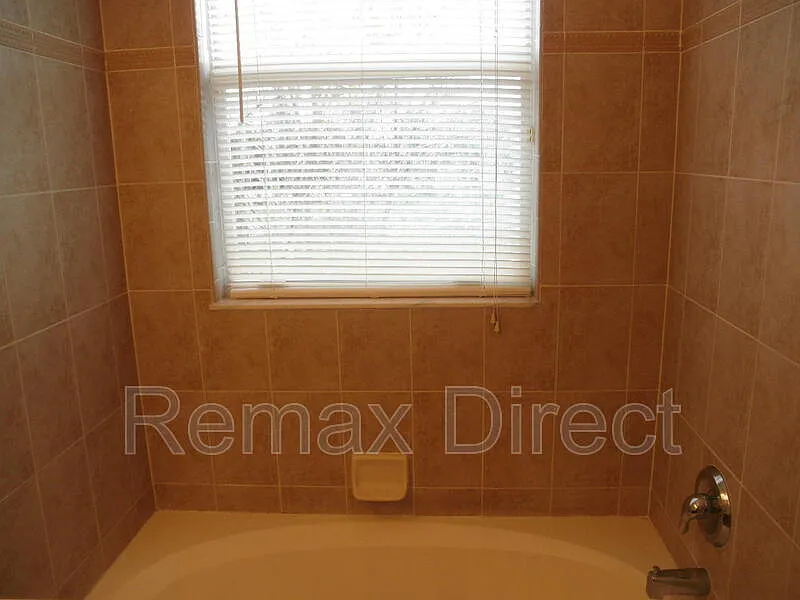 3 bed, 2.0 bath, $1,950 — Photo 1