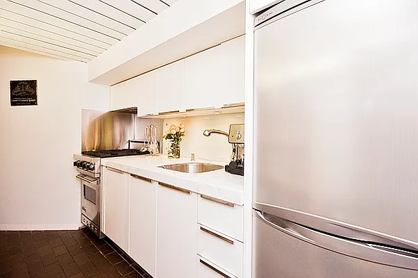 Rented by R New York | media 46