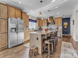 72 Crouch Rd, Taylorsville, NC 28681