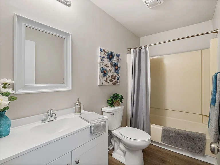 Foxtree Apartments — Photo 81